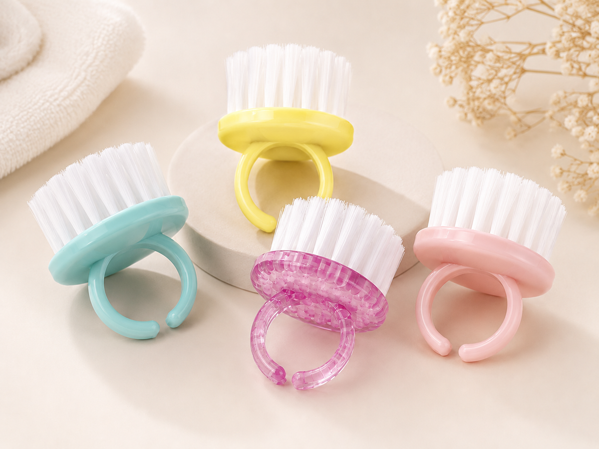 Mini brosse bague
